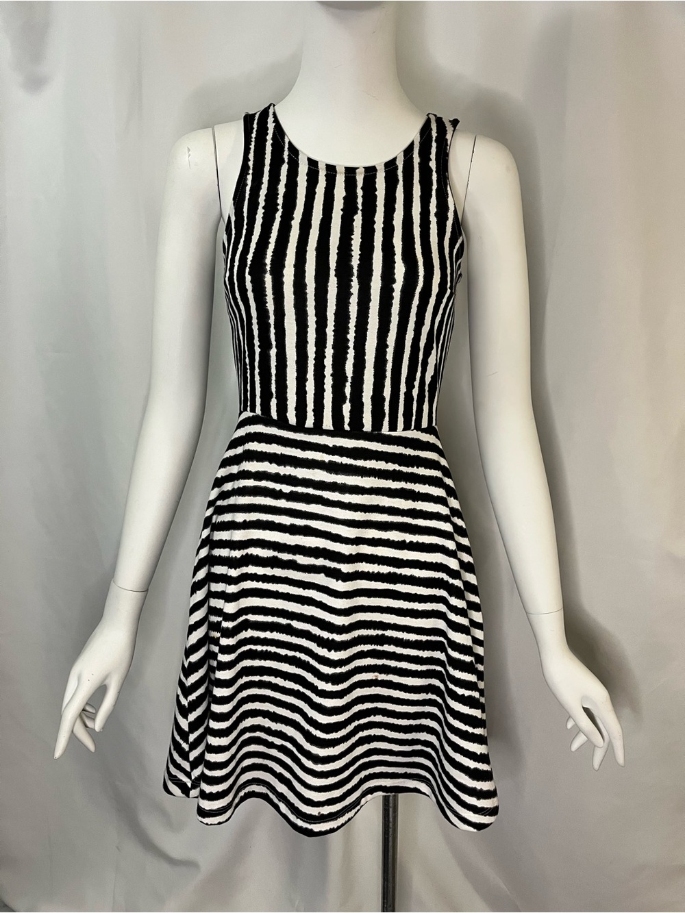 H&M Black and White Striped Sleeveless Mini Dress
